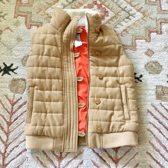 Patagonia tan vest size small - Picture 2 of 9